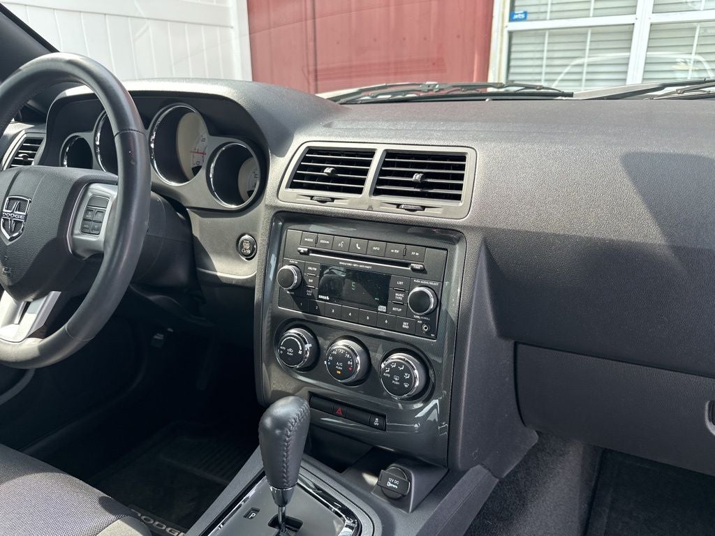 2012 Dodge Challenger SXT