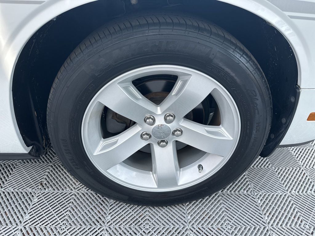 2012 Dodge Challenger SXT