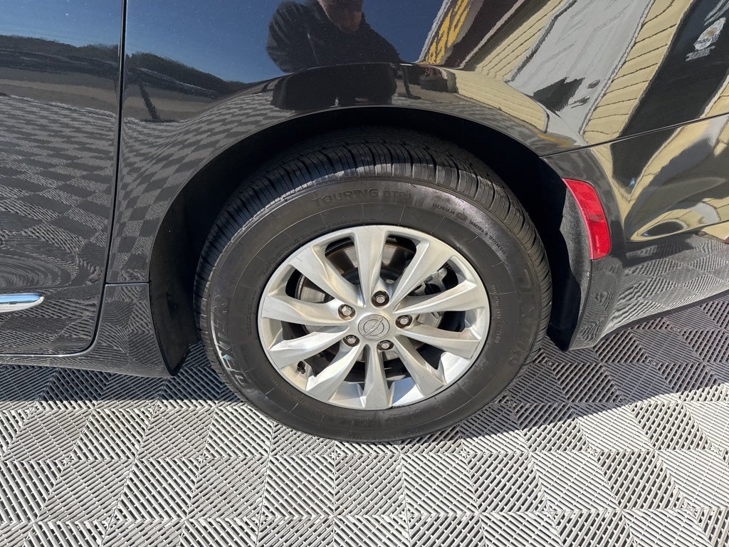 2019 Chrysler Pacifica Touring L