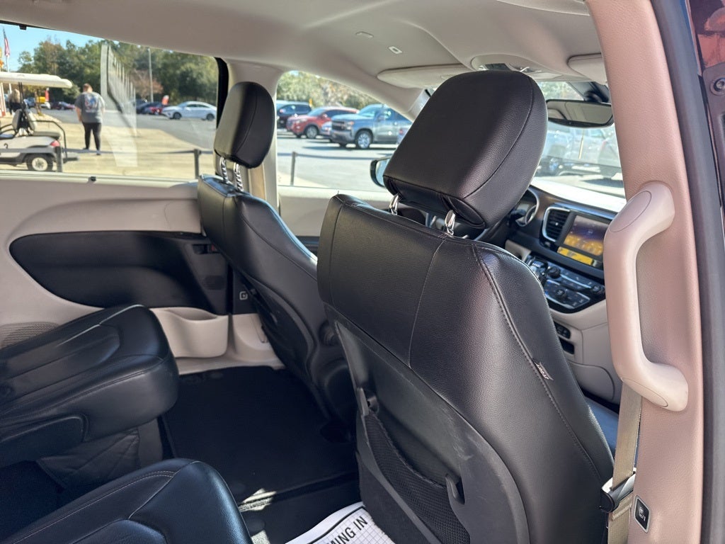 2019 Chrysler Pacifica Touring L