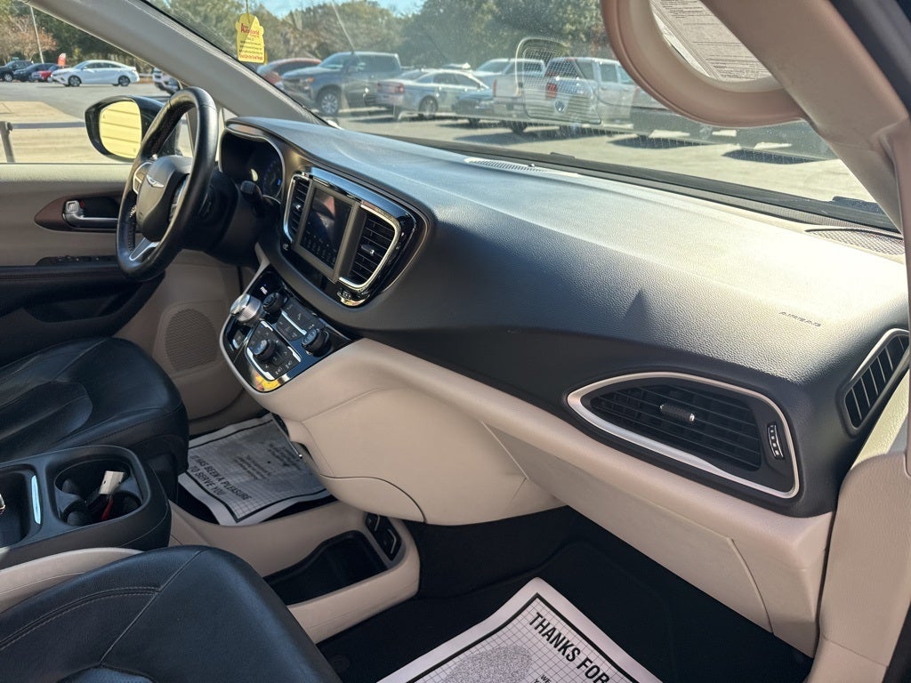 2019 Chrysler Pacifica Touring L