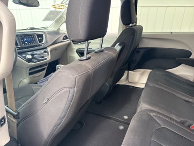 2020 Chrysler Pacifica Touring