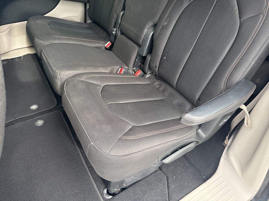 2020 Chrysler Pacifica Touring