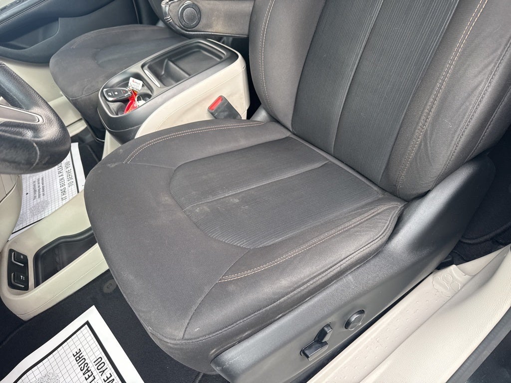 2020 Chrysler Pacifica Touring