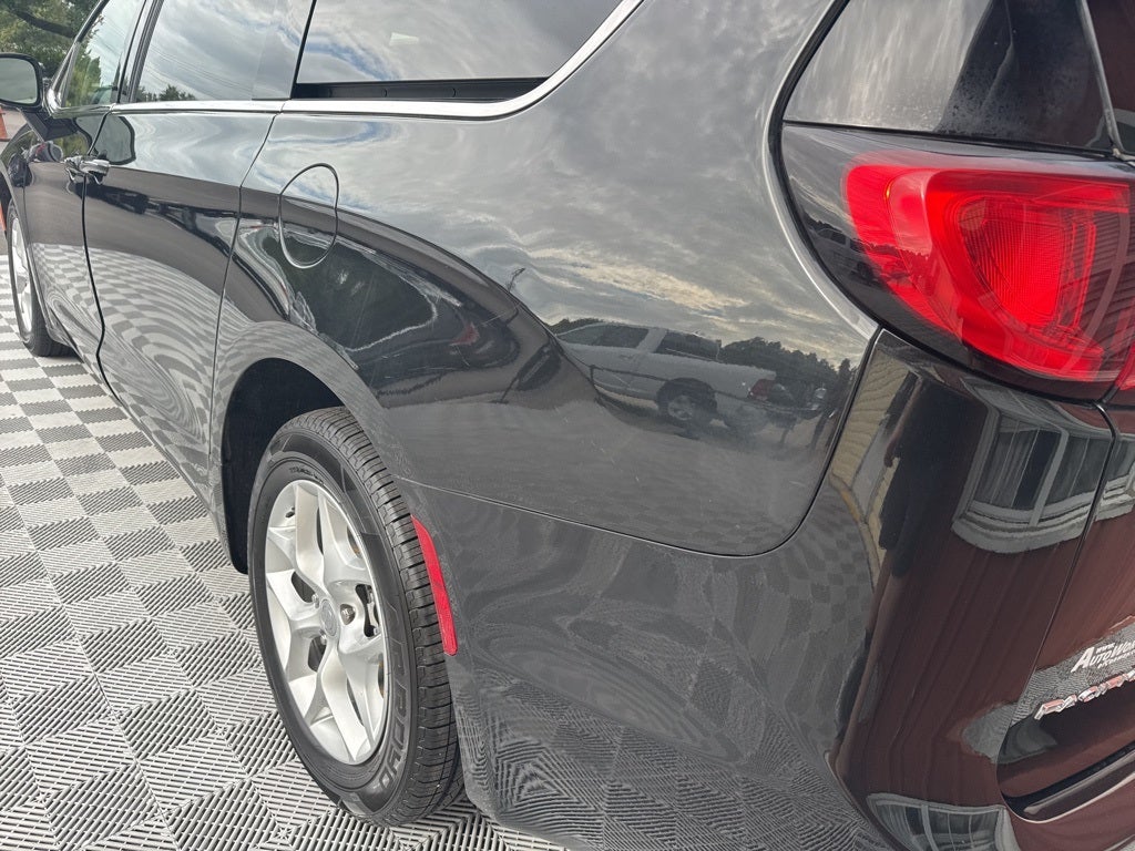 2020 Chrysler Pacifica Touring