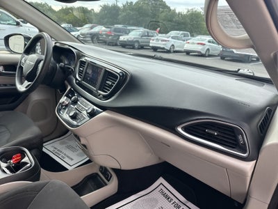 2020 Chrysler Pacifica Touring