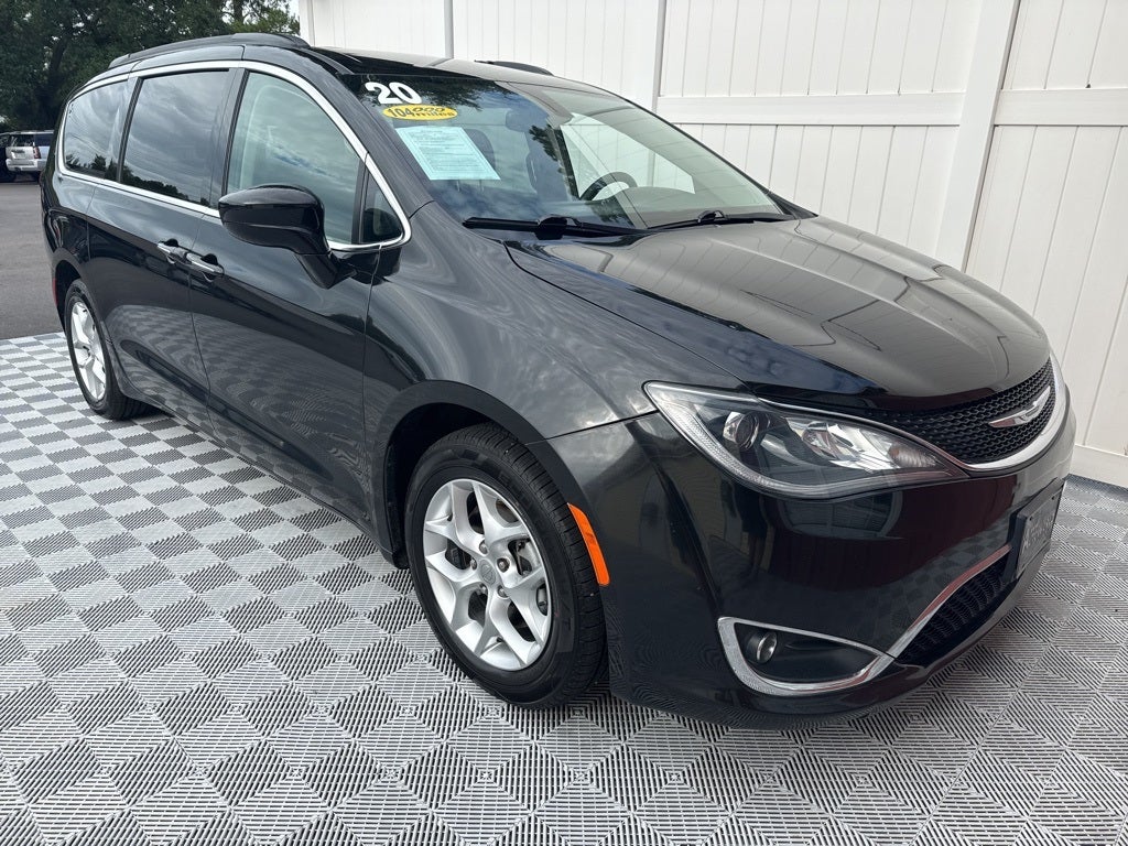 2020 Chrysler Pacifica Touring