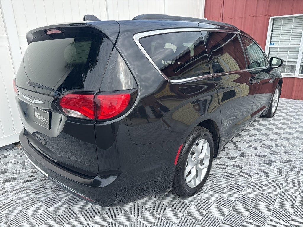 2020 Chrysler Pacifica Touring