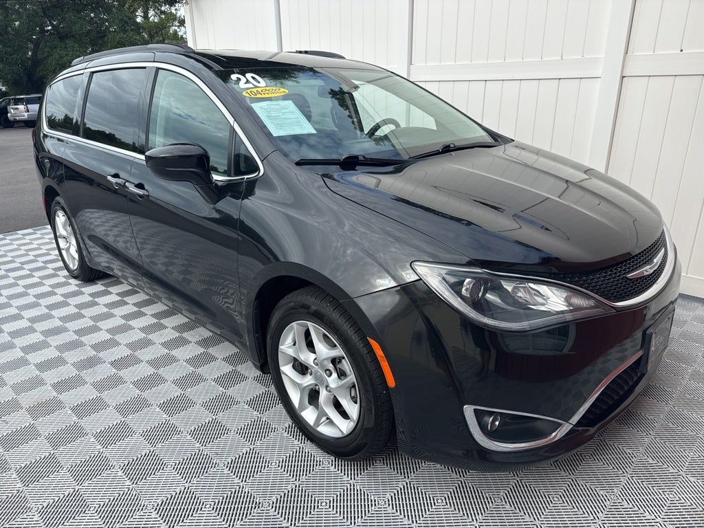 2020 Chrysler Pacifica Touring