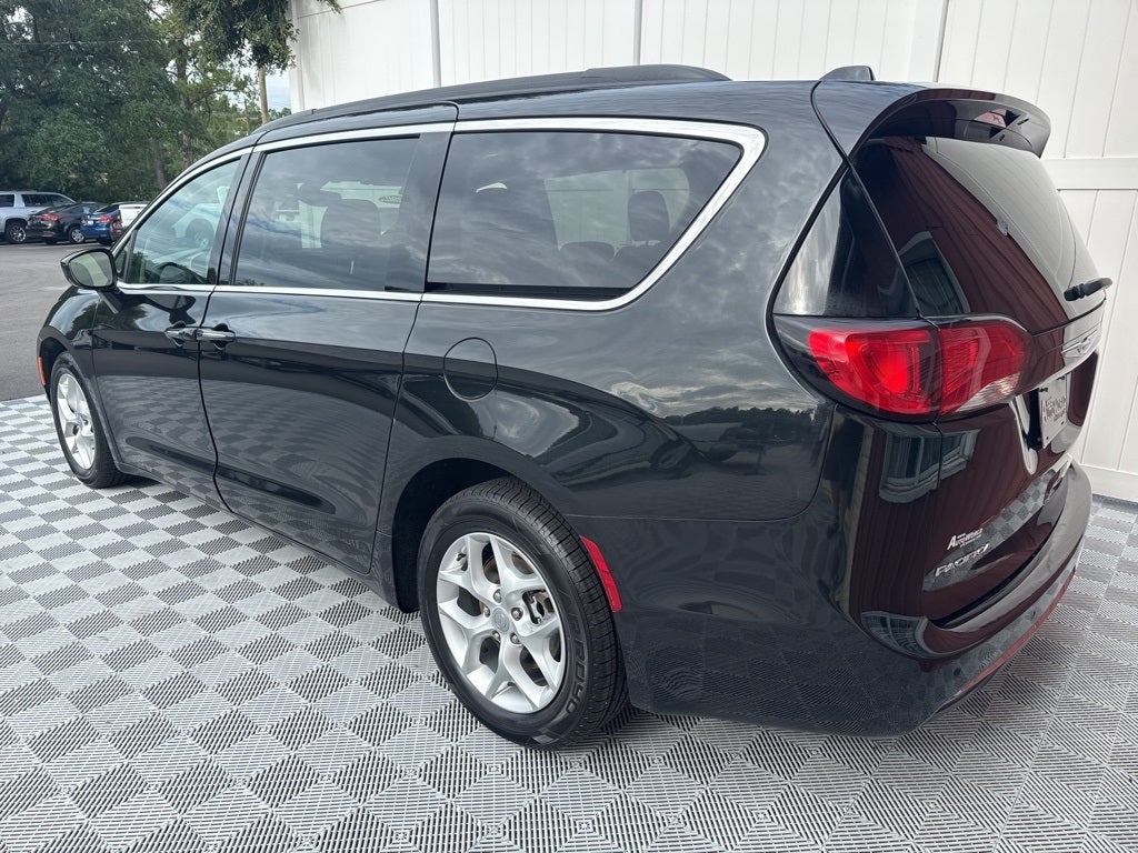 2020 Chrysler Pacifica Touring