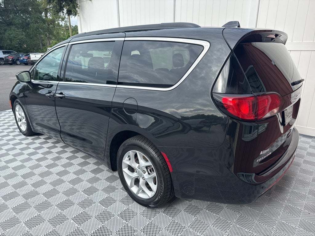 2020 Chrysler Pacifica Touring
