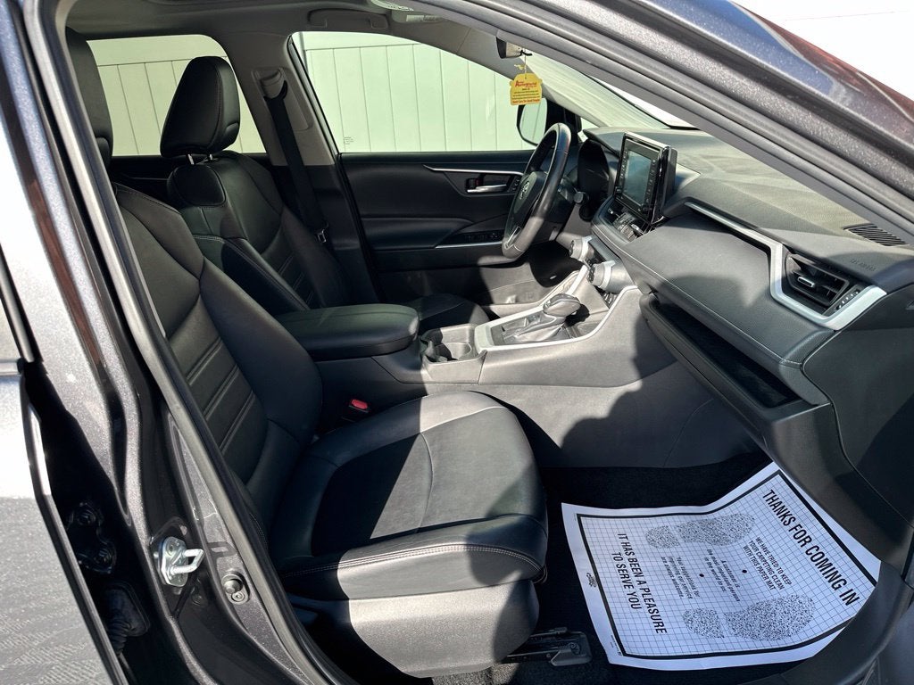 2021 Toyota RAV4 XLE Premium