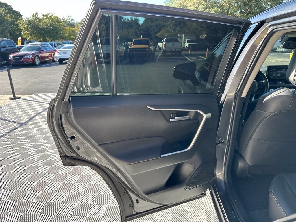 2021 Toyota RAV4 XLE Premium