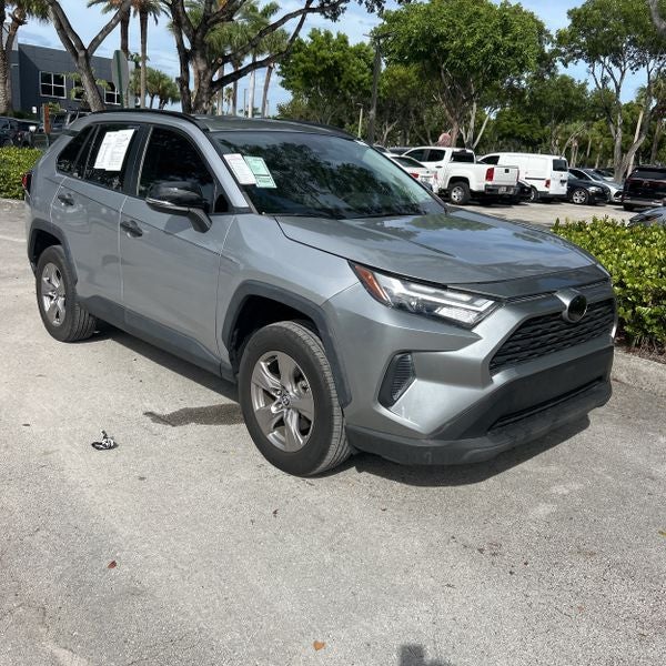2023 Toyota RAV4 XLE
