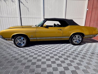 1970 Oldsmobile Cutlass Convertible