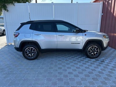 2025 Jeep Compass Trailhawk