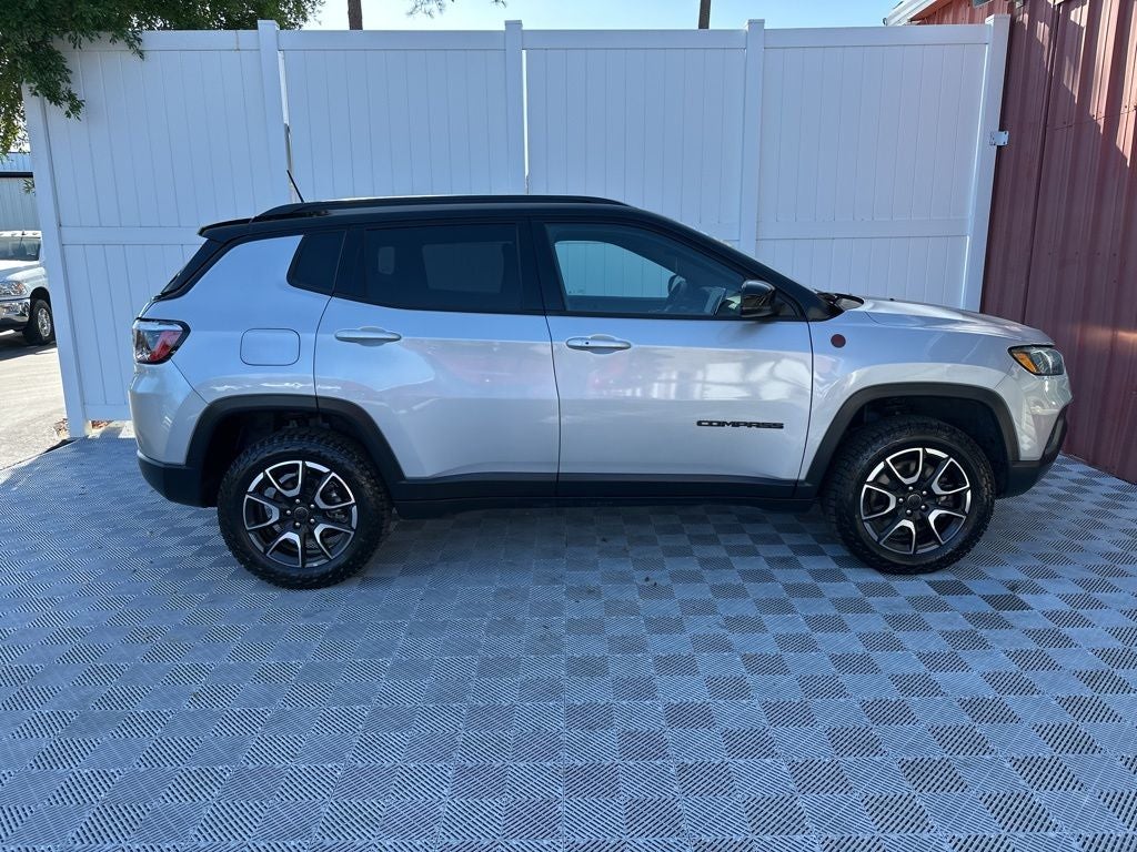 2025 Jeep Compass Trailhawk