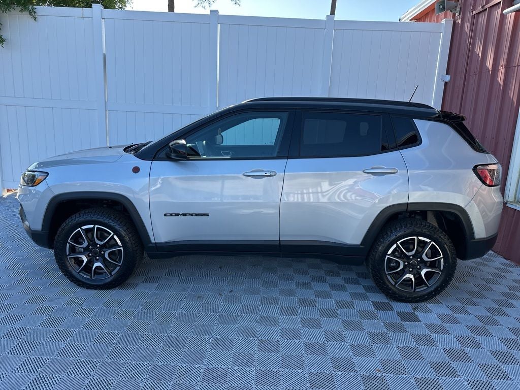 2025 Jeep Compass Trailhawk