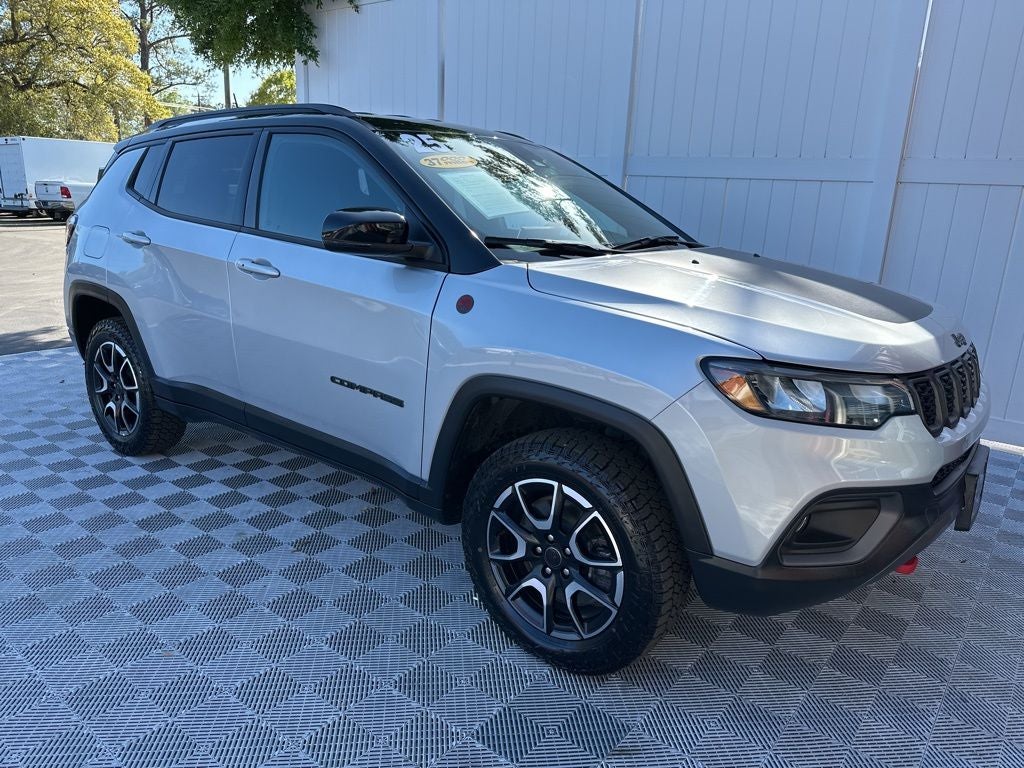 2025 Jeep Compass Trailhawk
