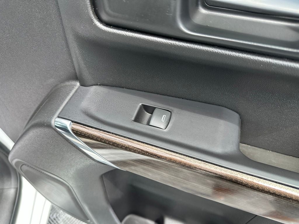 2021 Chevrolet Silverado 1500 LT LT1