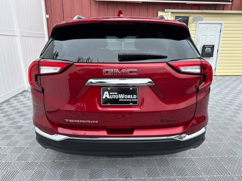 2022 GMC Terrain SLT