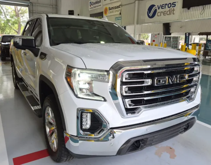 2020 GMC Sierra 1500 SLT