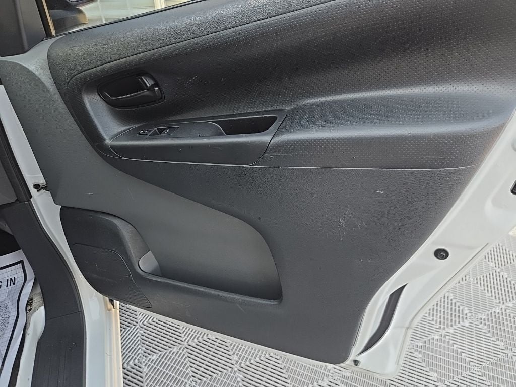 2021 Nissan NV200 S