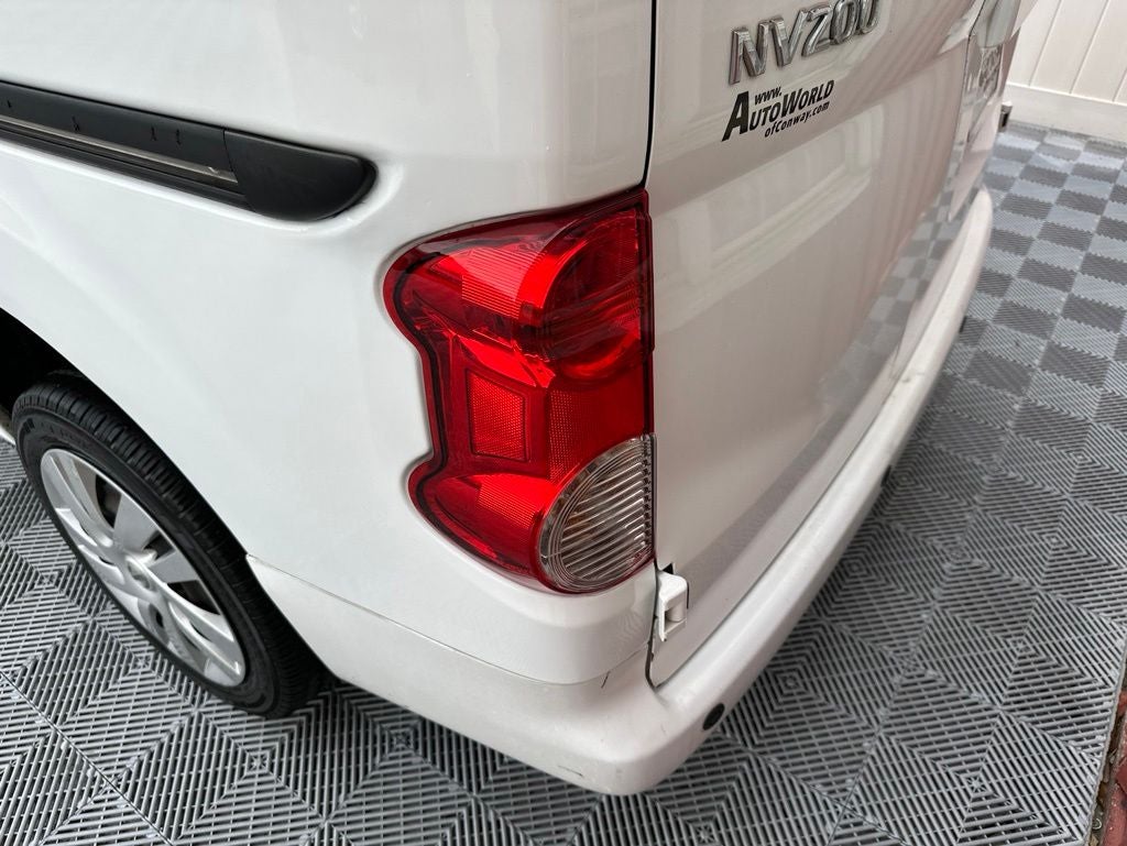 2020 Nissan NV200 SV