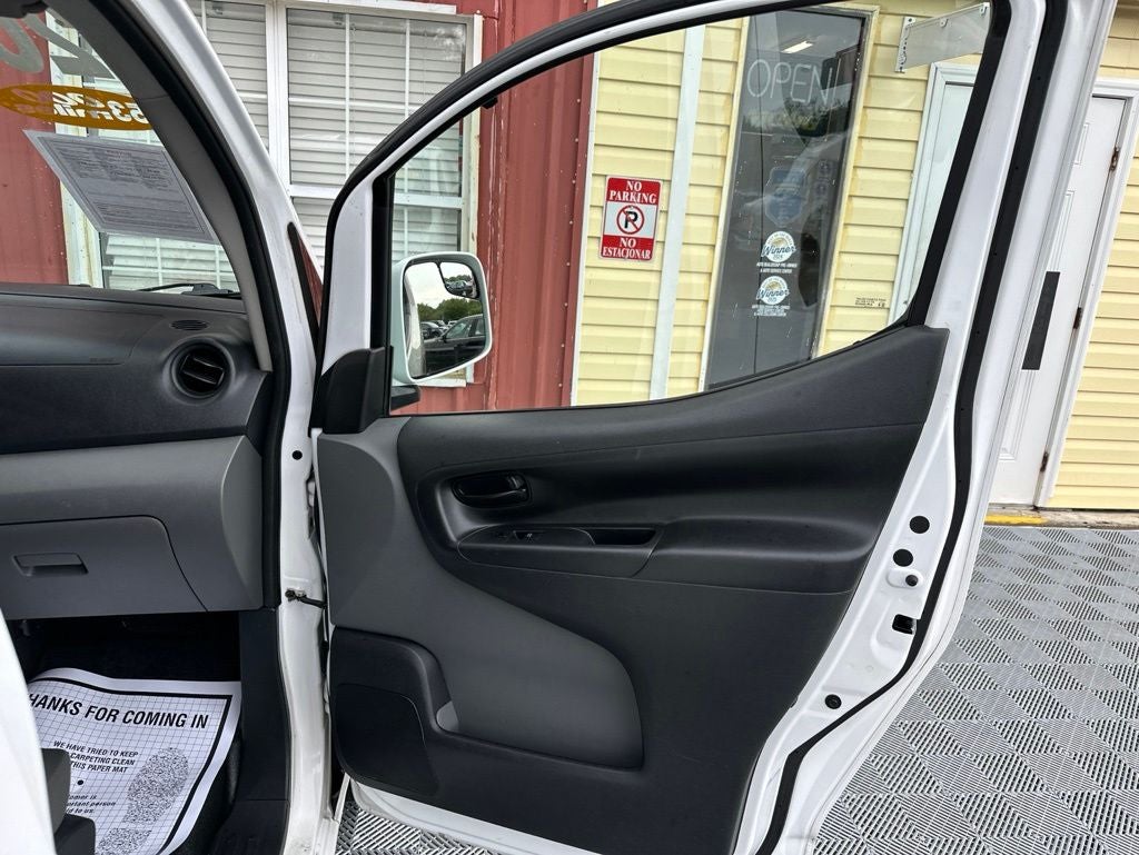 2020 Nissan NV200 SV