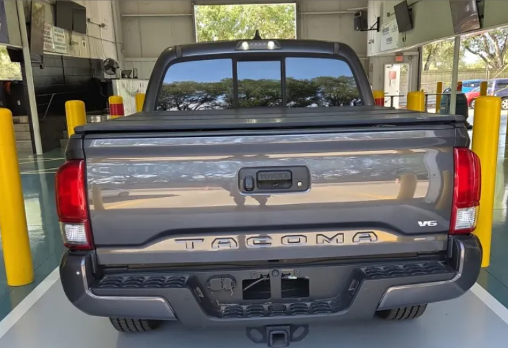 2016 Toyota Tacoma TRD Sport