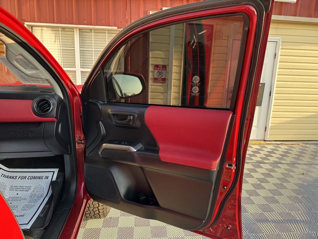 2019 Toyota Tacoma SR5 V6