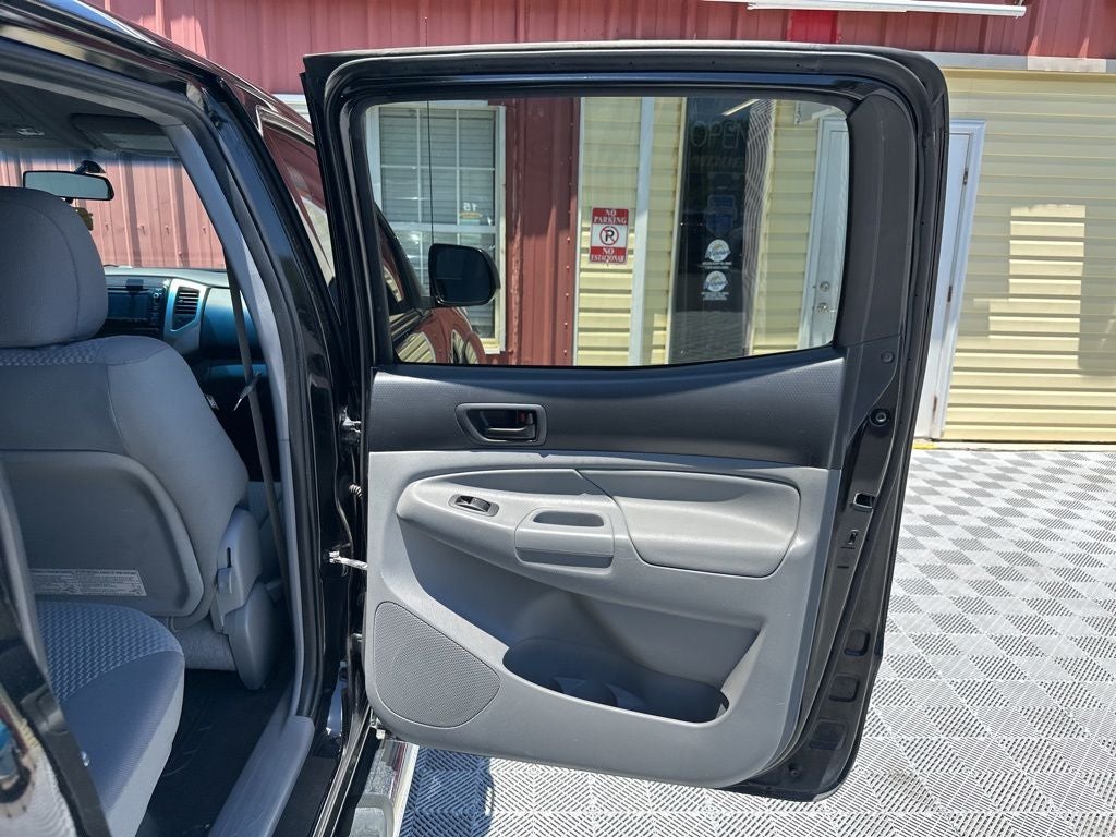 2015 Toyota Tacoma Base V6