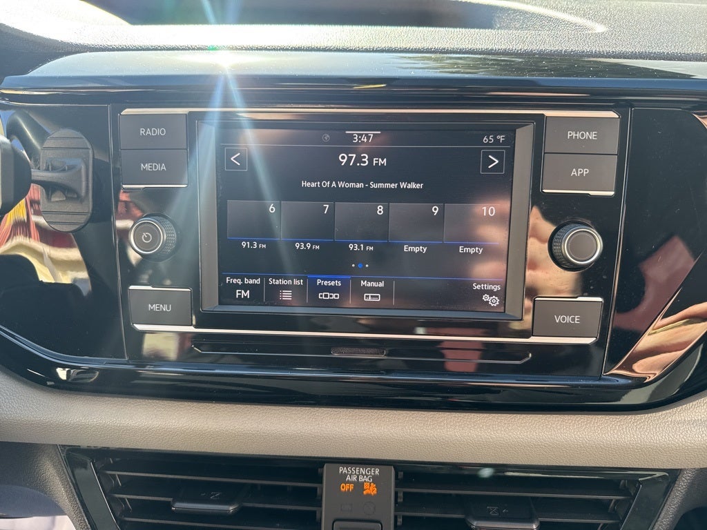 2023 Volkswagen Taos 1.5T S