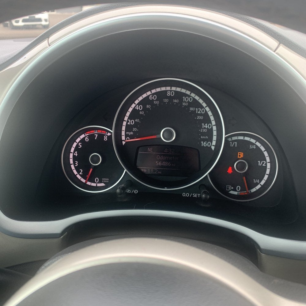 2015 Volkswagen Beetle Base