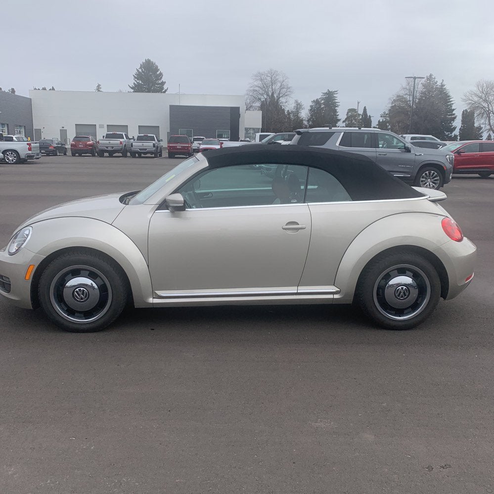 2015 Volkswagen Beetle Base