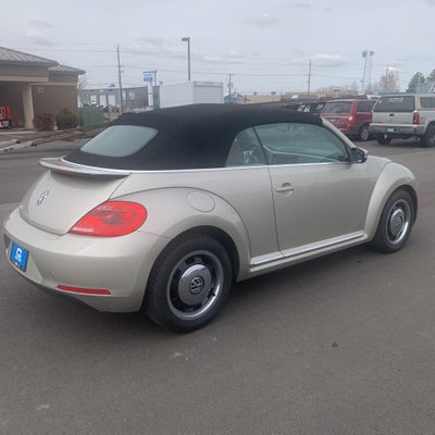 2015 Volkswagen Beetle Base