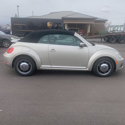 2015 Volkswagen Beetle Base