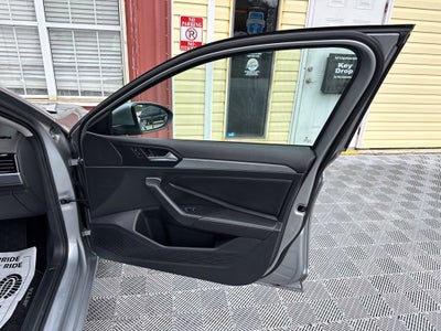2022 Volkswagen Jetta 1.5T SE