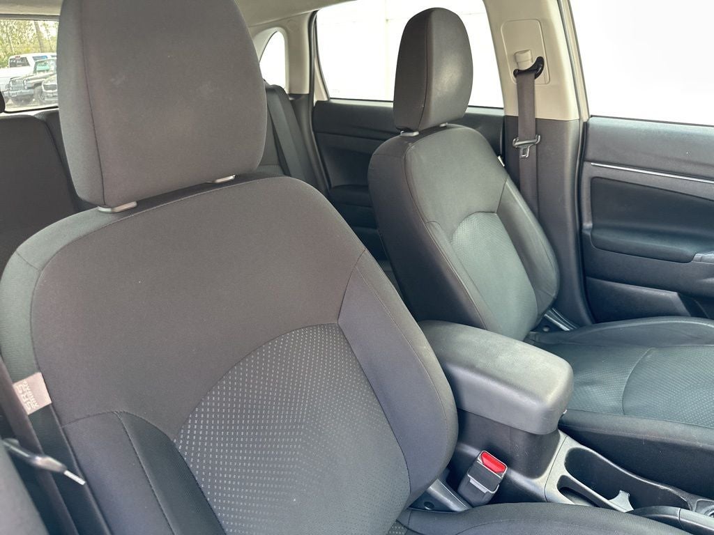 2015 Mitsubishi Outlander Sport ES