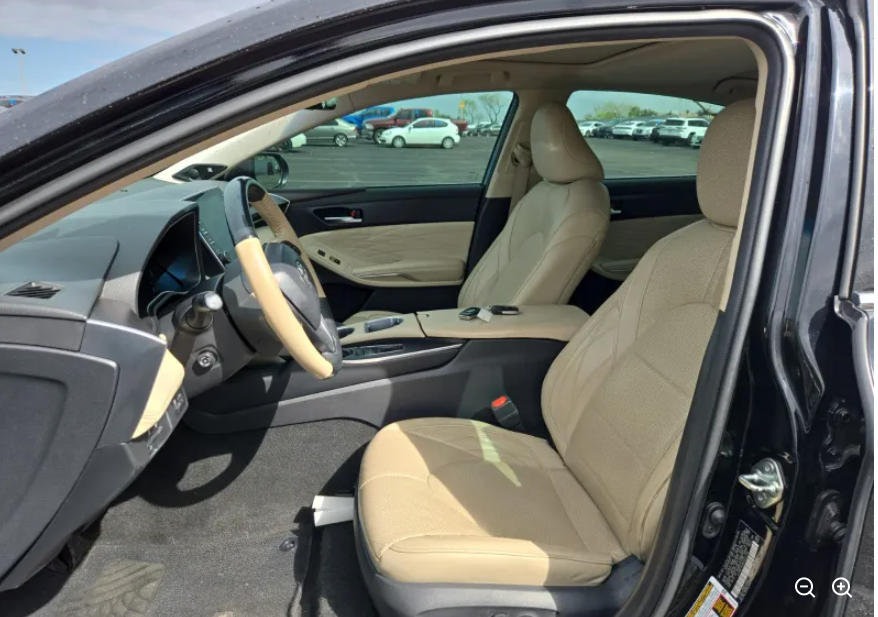 2019 Toyota Avalon Base