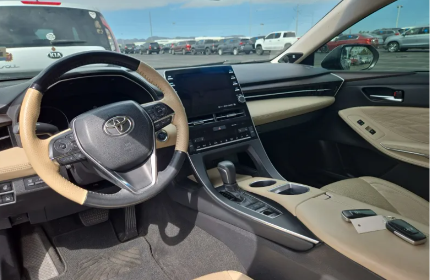 2019 Toyota Avalon Base