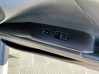 2022 Toyota Camry Hybrid XLE