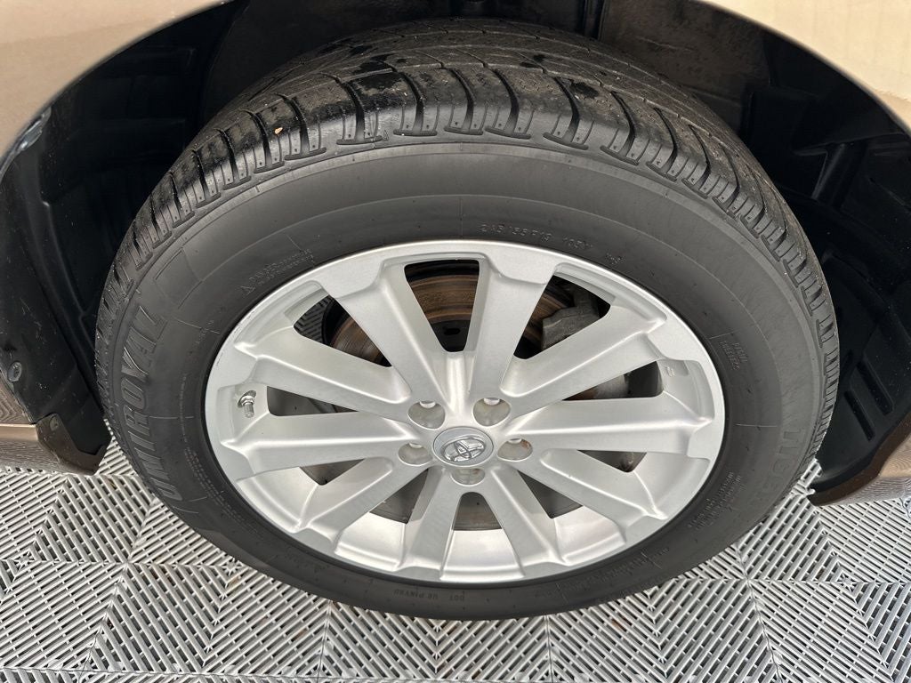 2011 Toyota Venza Base