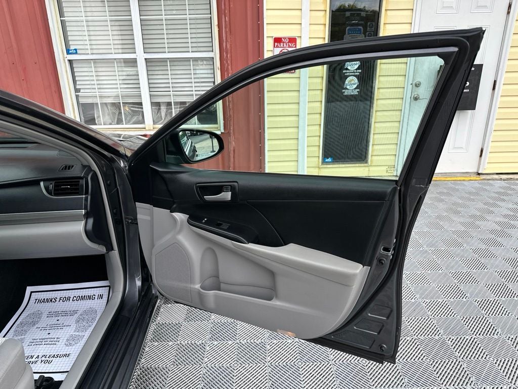 2013 Toyota Camry LE