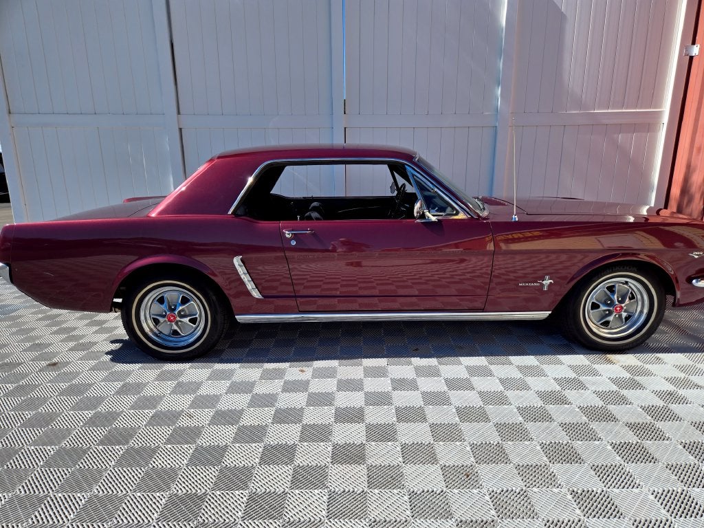 1965 Ford Mustang Base