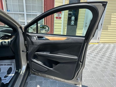 2015 Lincoln MKC Base