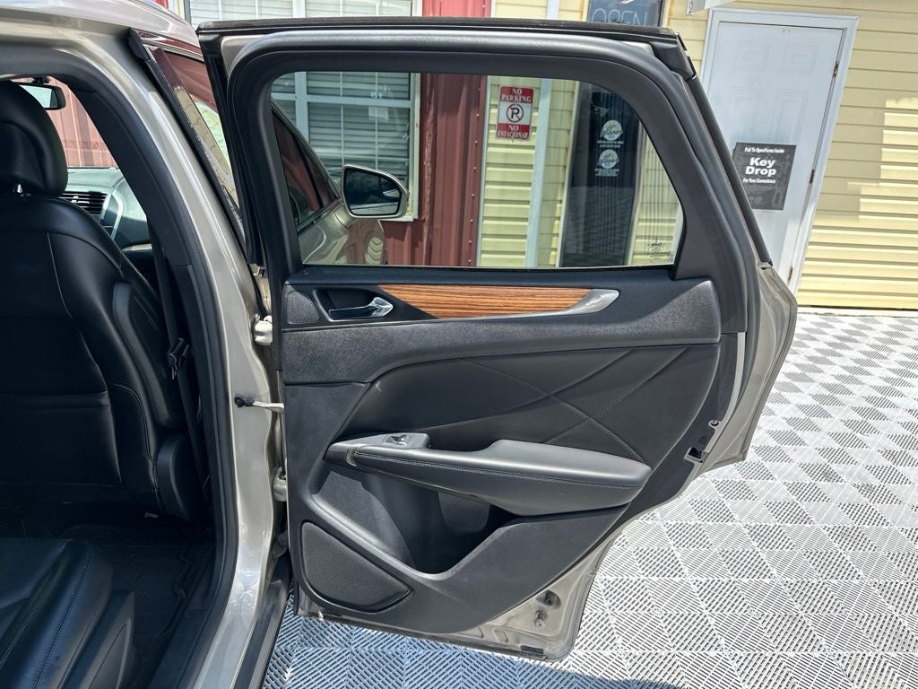 2015 Lincoln MKC Base