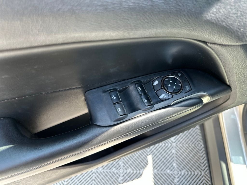 2015 Lincoln MKC Base