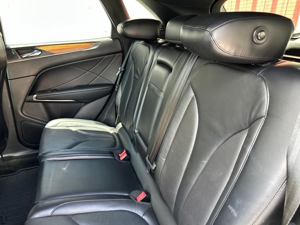 2015 Lincoln MKC Base