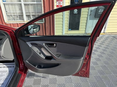 2014 Hyundai Elantra SE